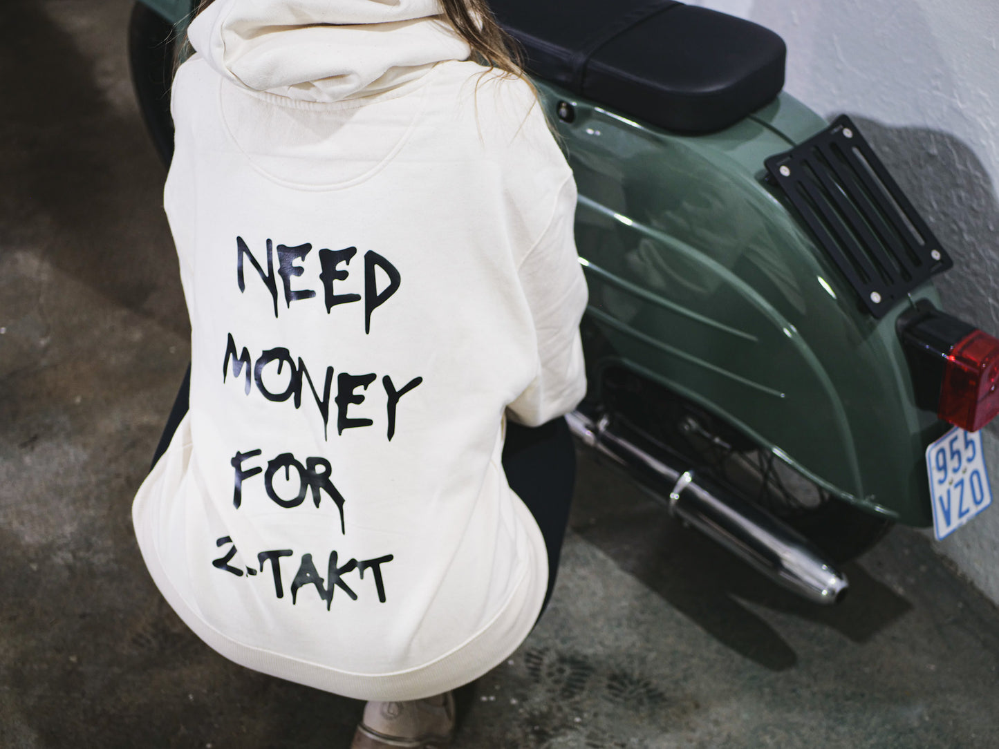 Need money for 2-takt Hoodie